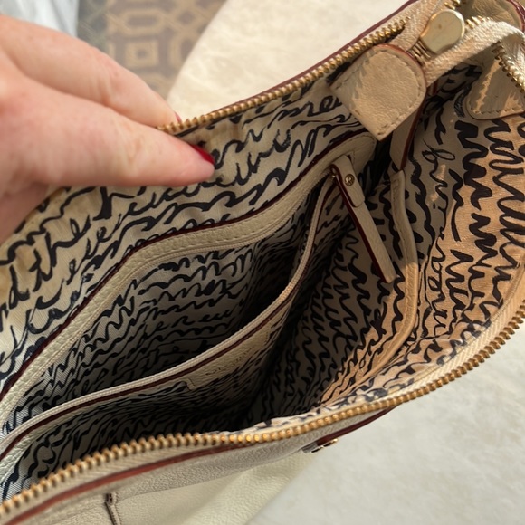 Kate Spade Shoulder bag off white, slightly worn but good conditon - Picture 5 of 5